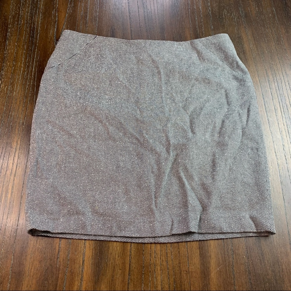 Pendleton wool blend skirt black & white stripe women's size 14.
